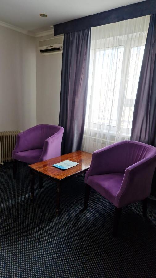 Victoria Hotel Aktau  Extérieur photo